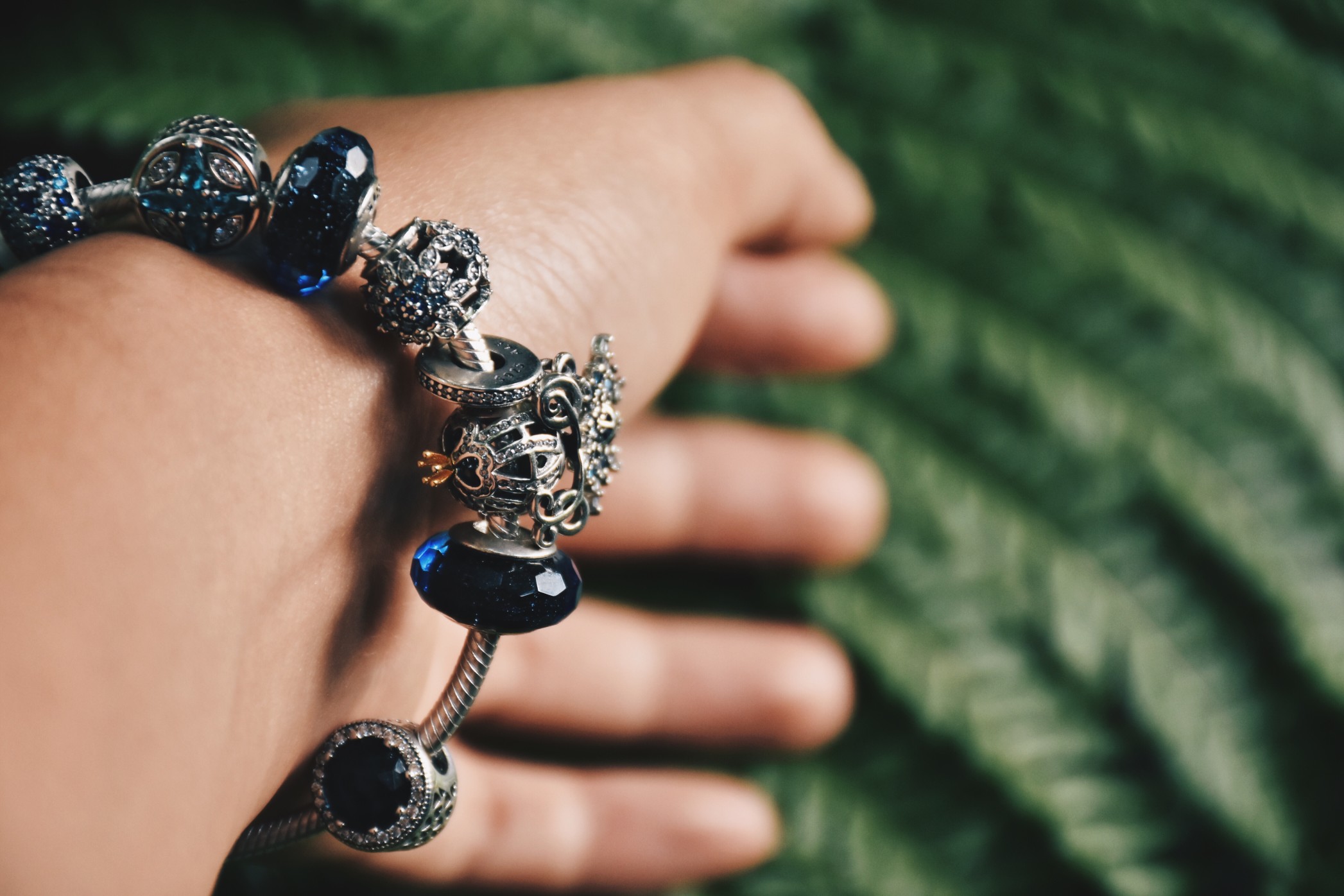 Combien de charms peut-on mettre sur un bracelet Pandora ?